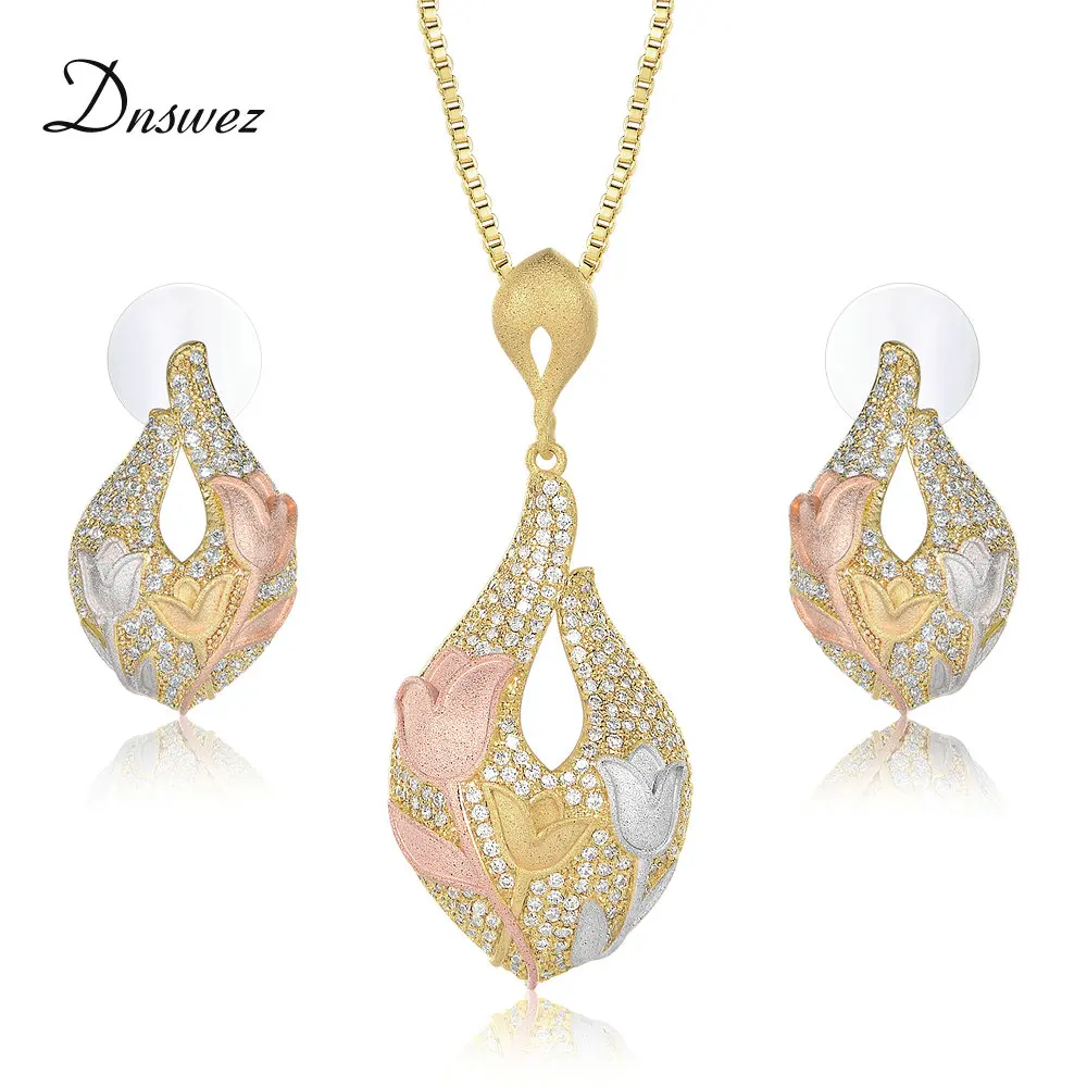 

Dnswez Three Gold Polished Frosted Tulips Pattern European Fashion Jewelry Sets for Women Decent Anniversary Jewelry Gift