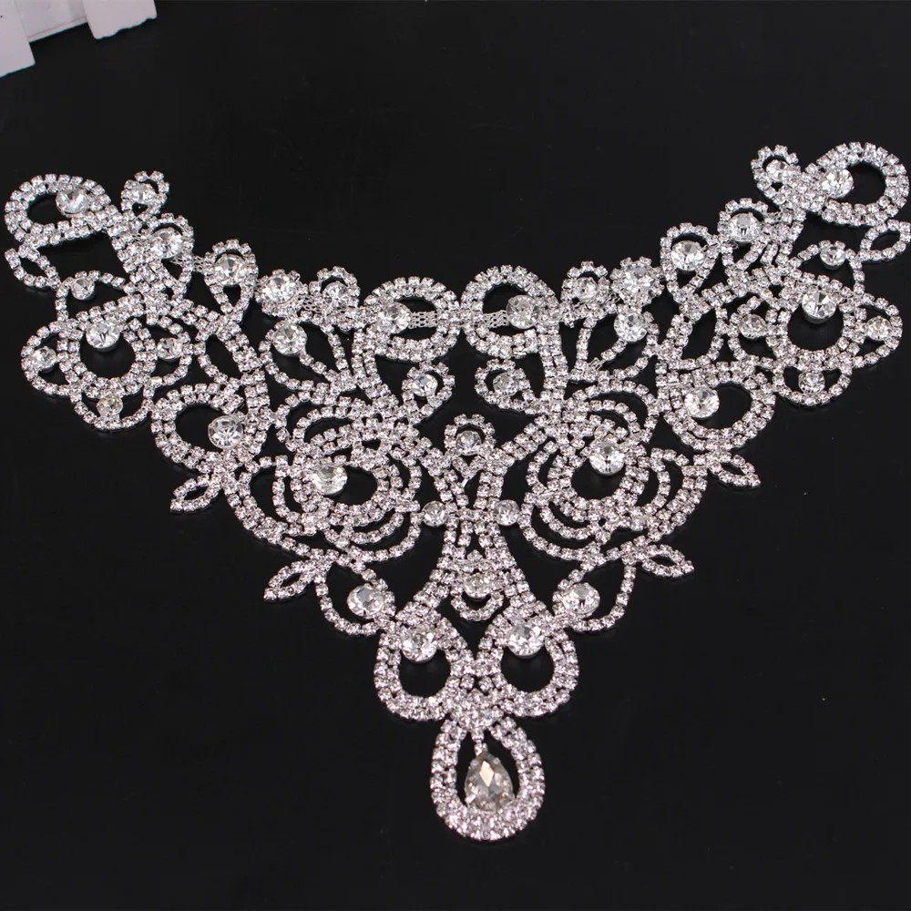 

Belly Dance Girdle Decorative Applique Large V-shaped Crystal patch Rhinestone Neckline for the wedding dress skirt flashing