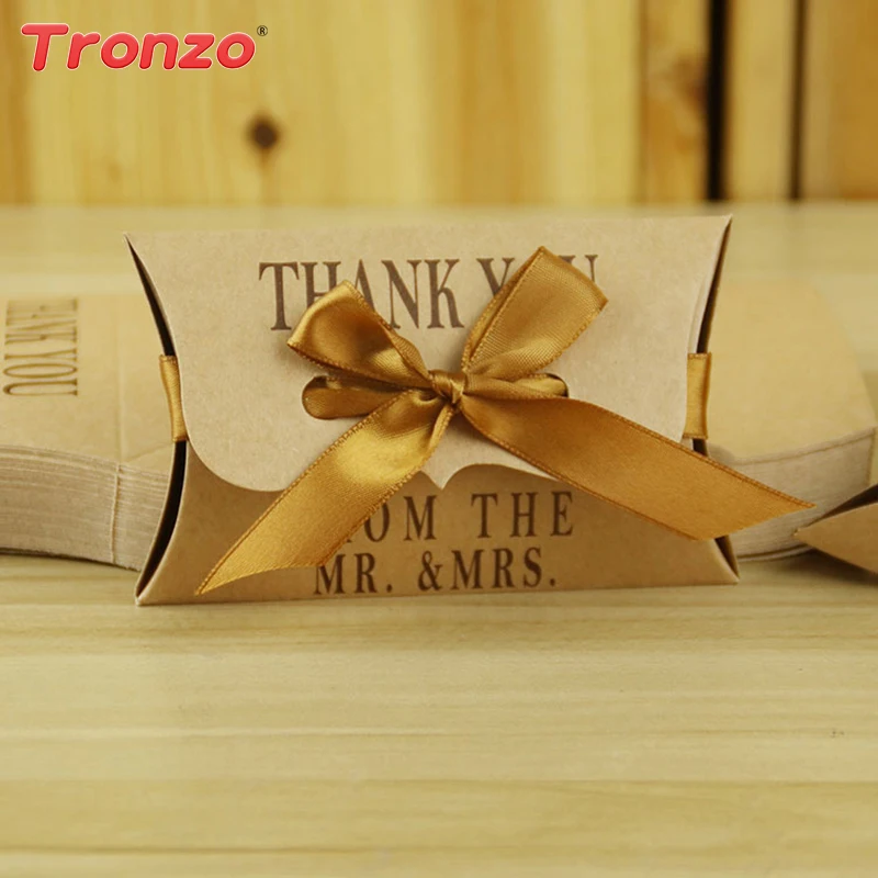 

New Wedding Favors Kraft Box With Ribbon 10pcs/set THANK YOU MR MRS Candy Box Wedding Favors and Gifts Free Shipping
