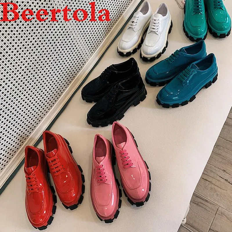 

Patent Leather Women's Platform Shoes Heavy Bottom Round Toe Daddy Shoes Female Candy Colors British Style Ladies Flats Shoes