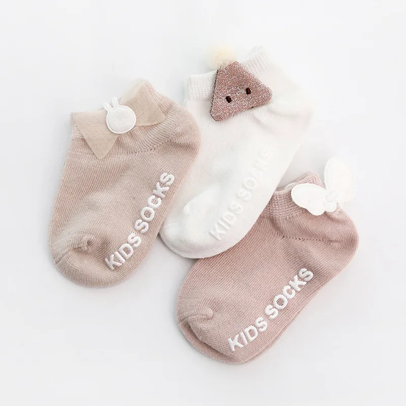 3 пар/лот; носки для малышей; коллекция года; сезон весна; нескользящие носки для новорожденных с милым украшением; Детские носки с резиновой подошвой - Цвет: 3Pairs 01