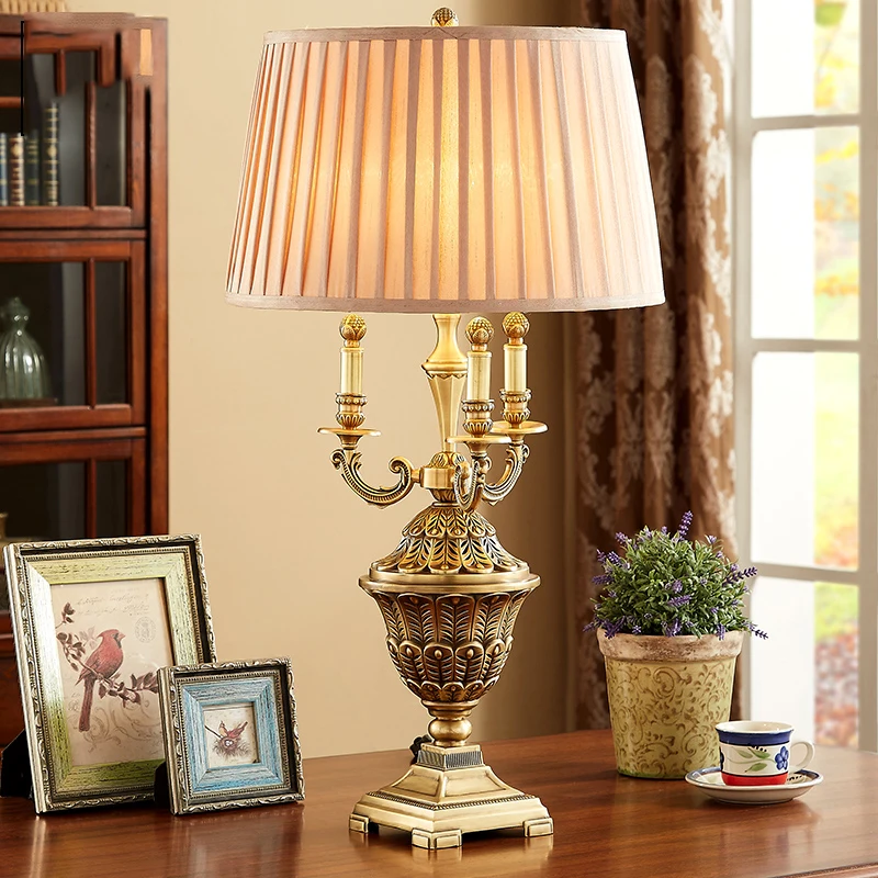 Luxury Retro Copper Table Lamp Luxury Bedroom Bedside Lamp Sculpture