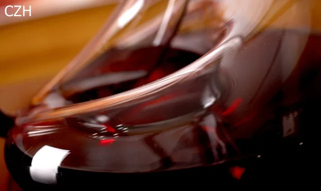 Cobra Wine Decanter Snake Crystal Glass Decanter Decorative Aerator Barware Ornament