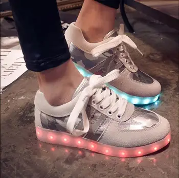 

3 Colors Fashion Women LED Shoes Luminous USB Colorful LED Lights Shoes Women Casual Platform Light Up Shoes For Adults 5c55