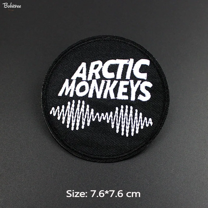 

Rock Music Size 7.6*7.6 cm Black Patches Fabric Badges Iron on Embroidered Stickers Applique for Clothes Jacket Decoration