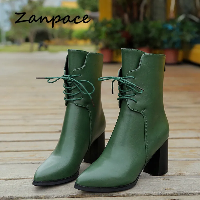 Online Botas de mujer de Punta puntiaguda de felpa verde tobillo mantener caliente botas de invierno para mujeres de Otoño de tacón alto de Metal con cremallera botas de cuero para mujeres