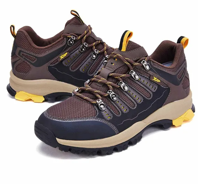 XTEP Men Profession Cross Country Mountain Breathable Climbing Shoes