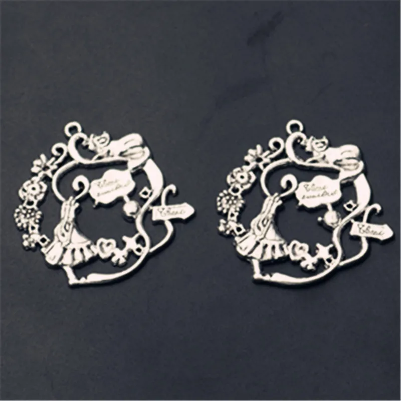 4pcs Antique Silver Plated Metal Jacquard Craft Alice's Fairy Tale World Charm Necklace Bracelet DIY Jewellery Alloy Pendants |