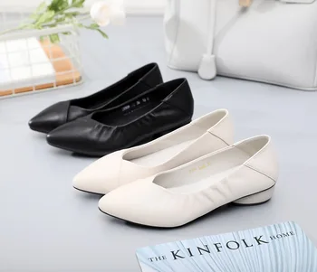 

2019 autumn new fashion simple solid color flat shoes women retro style leather soft comfortable casual shoes