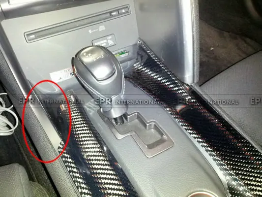 R35 Carbon Center console LHD_1