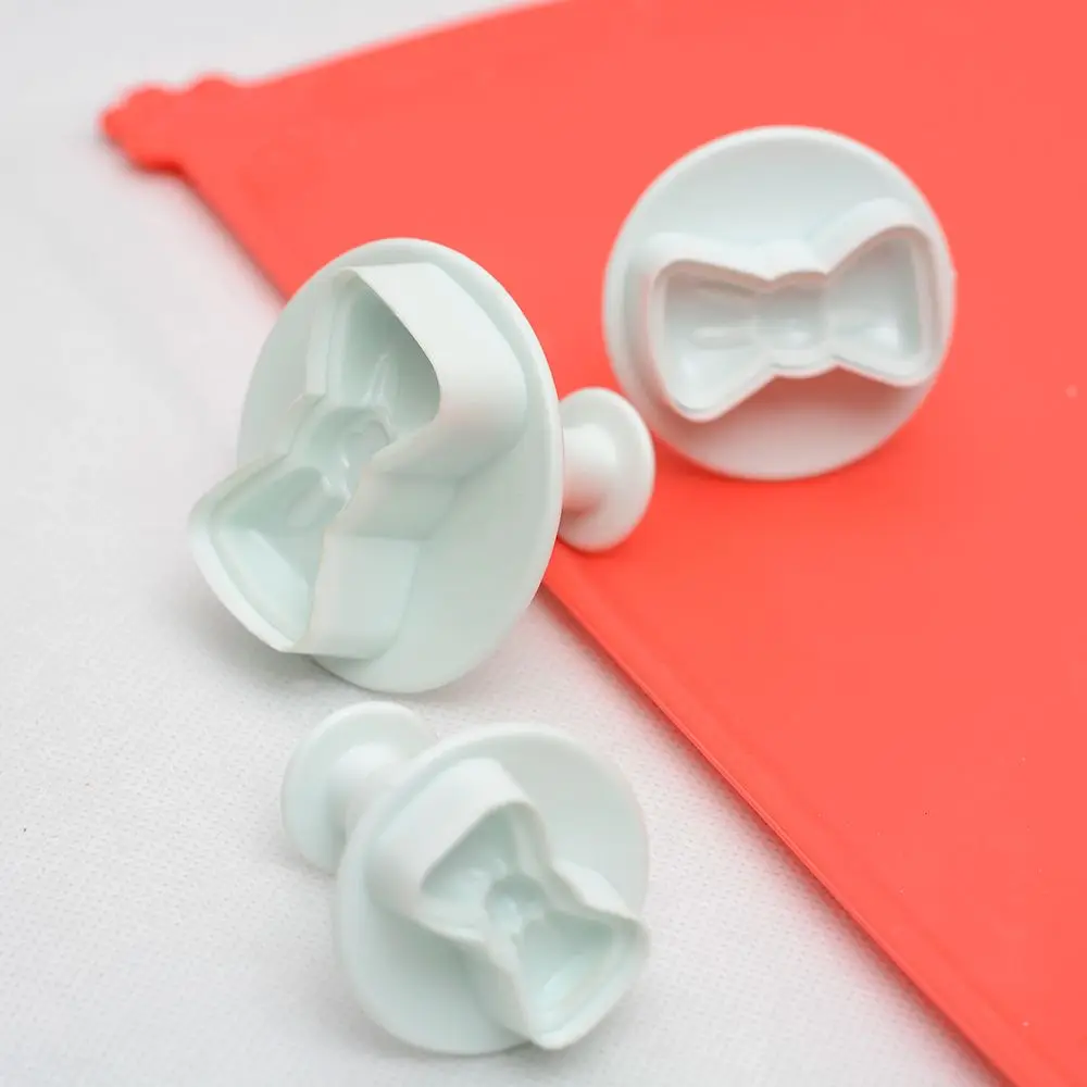 

3 pcs/set Bowknot Shape Plastic Cookie Cutters Butterfly Knot Pastry Plunger Tools Confectionery Paste Cake Biscuit Molds