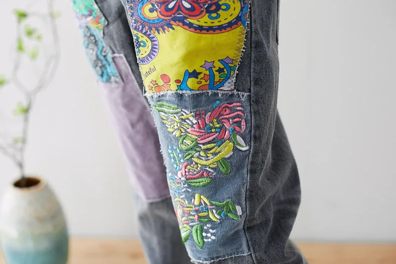 Для женщин Лоскутные Джинсовые брюки весна Джинсы с вышивкой печатные свободные эластичный пояс шаровары моющийся ковбой брюки-карго рваные штаны