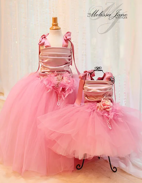 Cheap Custom Make Little Flower Girls' Dresses Square Neckline Pleats Hand Made Flowers Ribbon Long Little Girls Party Dresses 2016