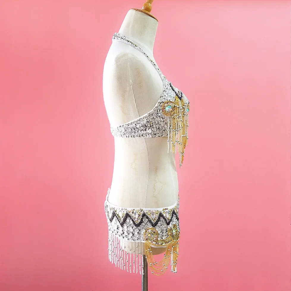 2018 Oriental Women Belly Dance Clothes Eastern Style Beaded Top and Belt 2pcs Set Beaded Costumes for Belly Dance Bra Belt