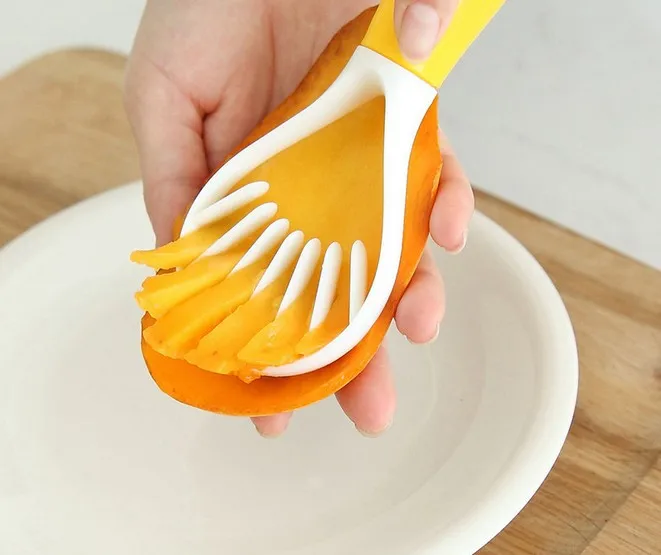 1PC New Kitchen Multifunction Fruit Flesh Pitaya Remove Seed Corer Knife Slicer Digging Spoon Kiwi Cutting Strip Tool KW 037