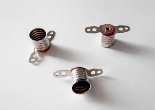 

50pcs E10 Lamp Bases Light Socket for circuit electrical test accessories
