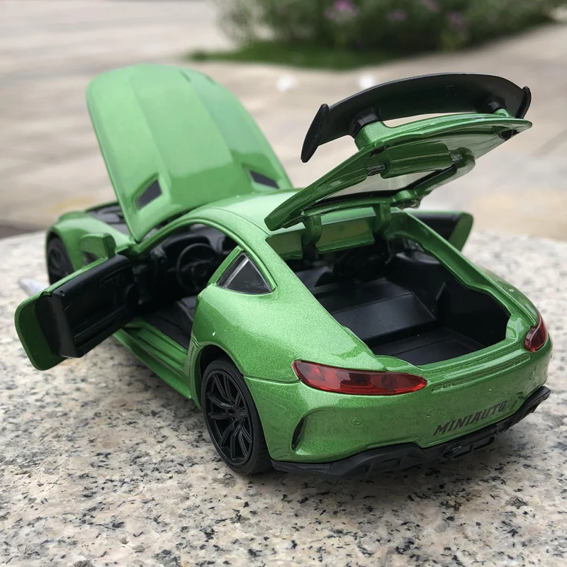 Сплав литья под давлением автомобиля 1:32 весы AMG GT GTR модель коллекционные игрушки