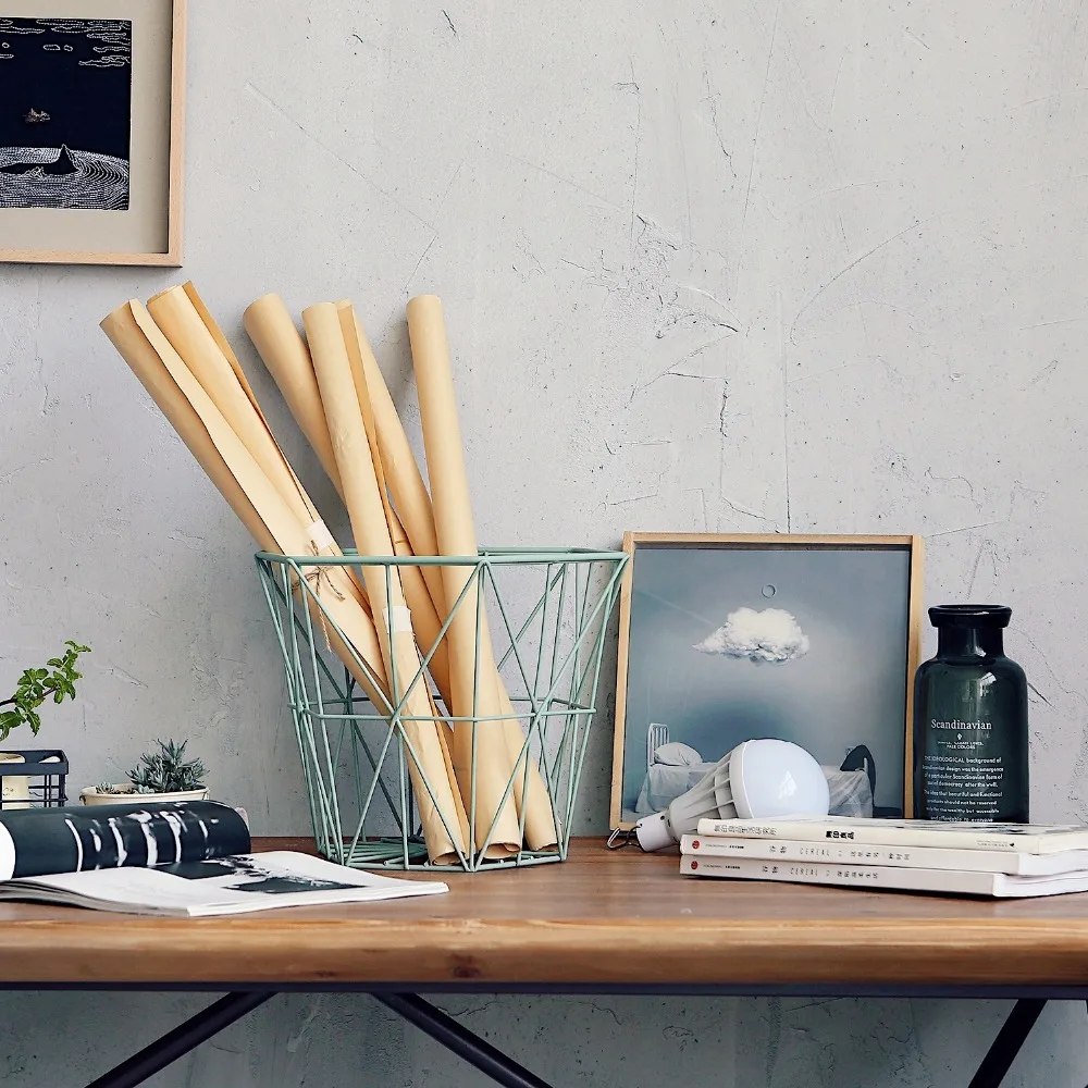 الذهب معدن الاسكندنافية الحديثة مجلة newpaper سلة التخزين أشتات برميل النمط الصناعي الأسلاك المعدنية حامل الملابس الحديثة