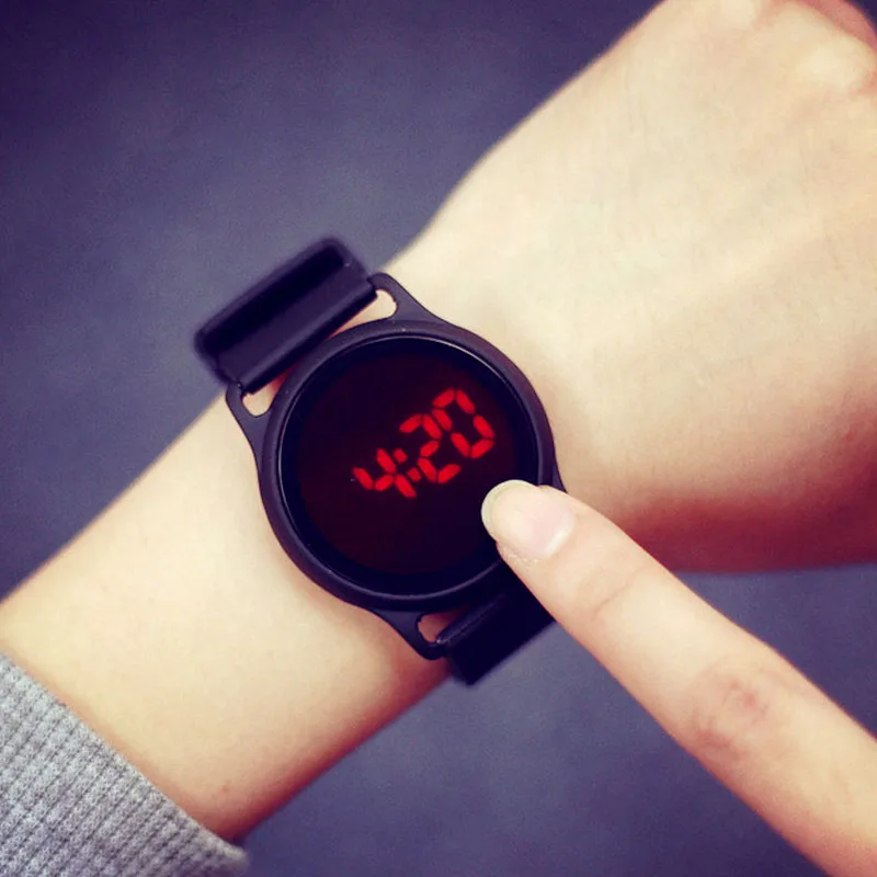 Мода Цифровые Часы женщины LED Сенсорный Экран электронные часы Уличный стиль