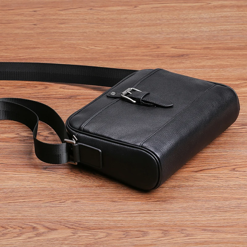 AETOO Men's leather casual fashion oblique cross package horizontal large capacity head layer Cowhide men's shoulder bag