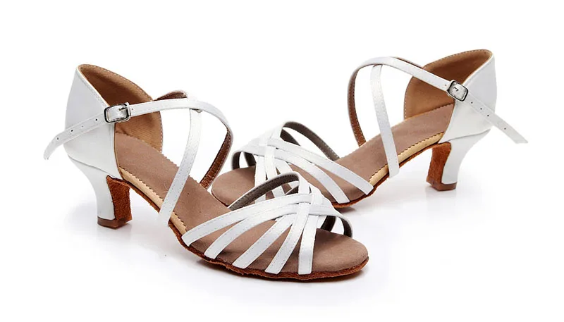 dance shoes white  (1)