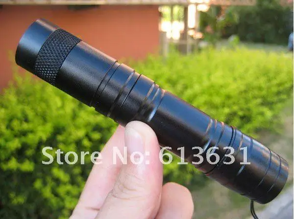 أفضل جودة الشحن مجاني 100000 ميجا واط 532nm 405nm الأخضر الأحمر البنفسجي مؤشرات الليزر القلم حرق مع شاحن مربع أفضل جودة الشحن مجاني 100000 ميجا واط 532nm 405nm الأخضر الأحمر البنفسجي مؤشرات الليزر القلم حرق مع شاحن مربع