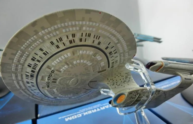 Star Trek USS предприятие NCC 1701 D модель космического корабля за пределами США. Startrek в