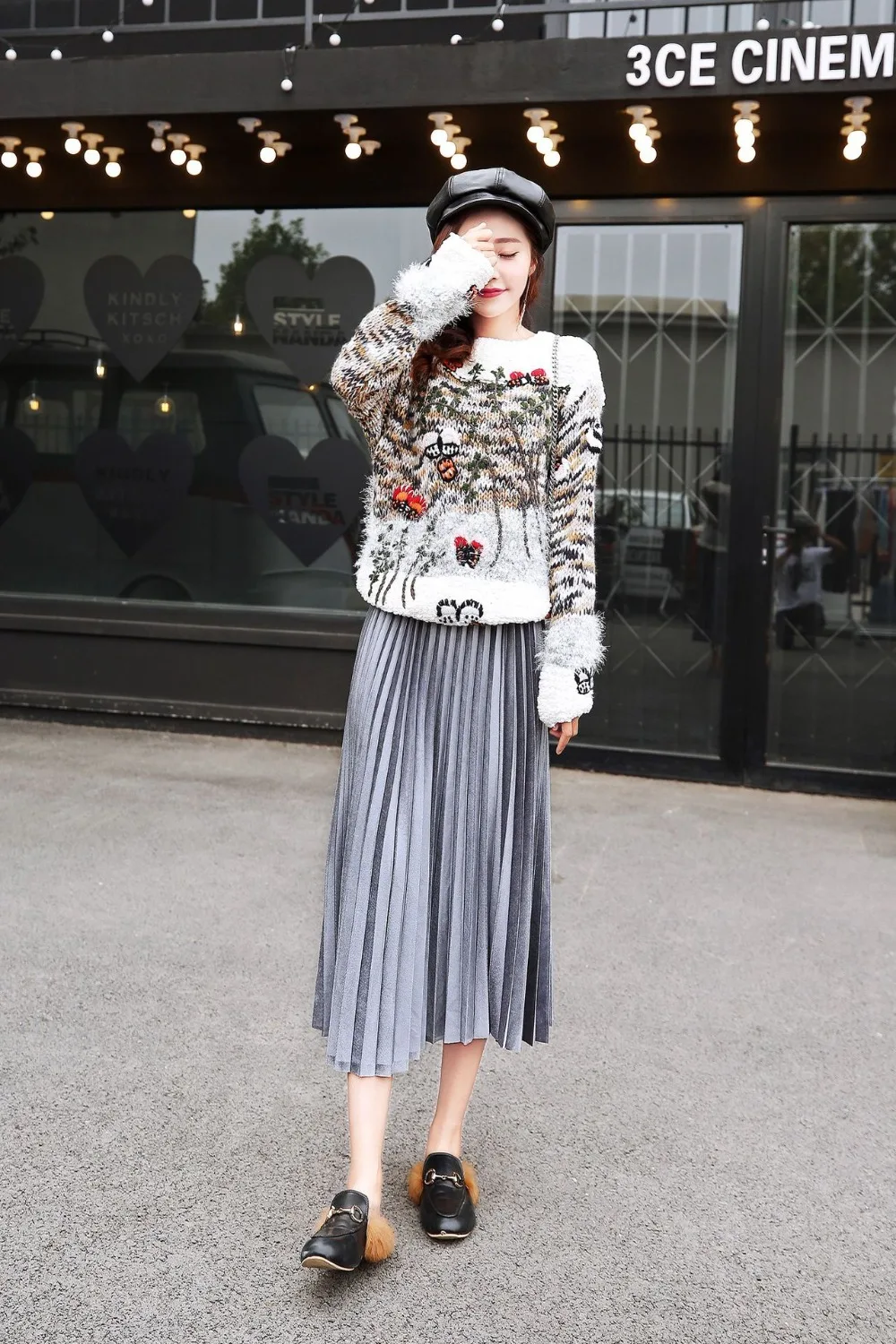 5064254874_1957027131
