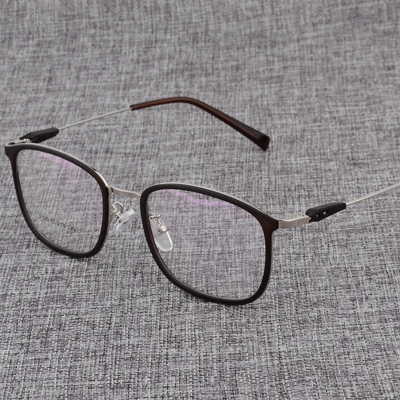 

Myopic Spectacles for Men and Women with Flat Light and Ultra-light Full Frame Spectacle Frames and Myopic Spectacles