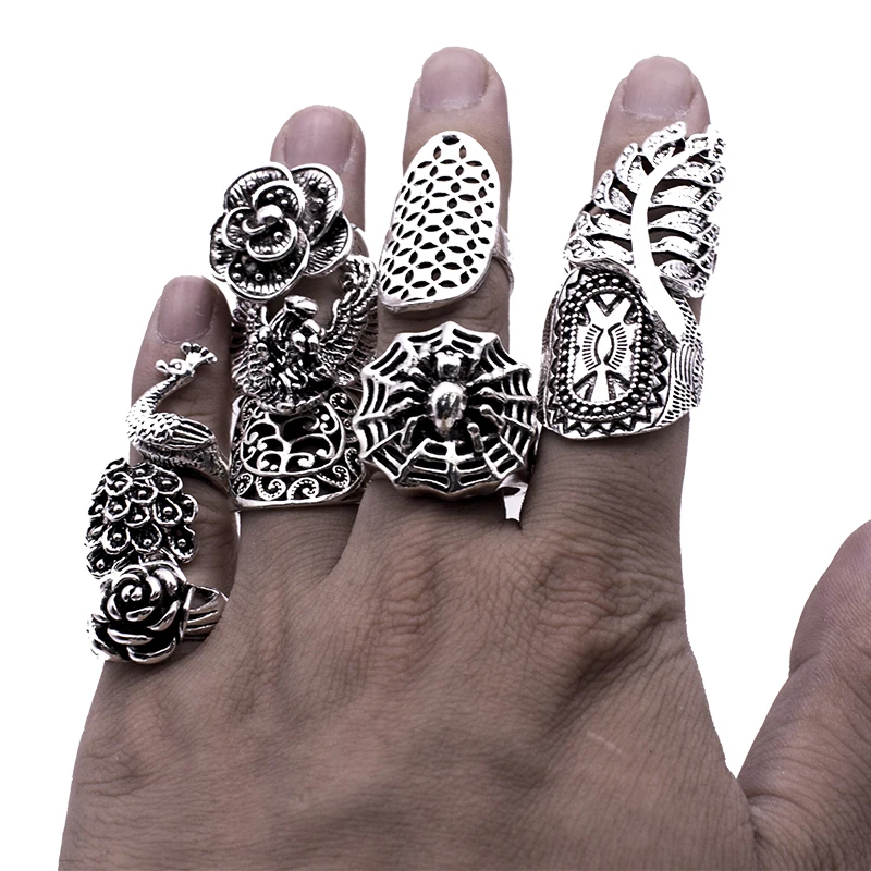 25pcs/lot Mixed Styles Bohemia Animal Rings for Women New Arrival Ancient Silver Plated Hollow Vintage Rings Party Gift 2