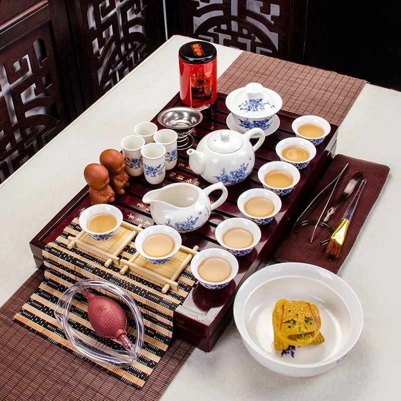 Китайские керамические кружки для чая и наборы блюдец с поддоном для чая ручной росписью цветок партент синий белый керамический чайный сервиз A021-6