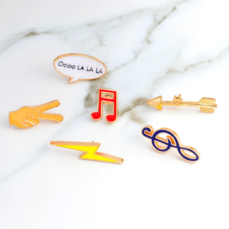 

Oooo LA LA LA Music Notes Arrow Lightning Victory Gesture Brooch Shirt bag cap Jacket Pin Badge Fashion Birthday gift