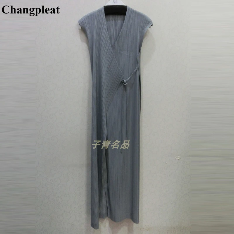 

Changpleat 2019 Summer New Women Sleeveless dresses Miyak Pleated Fashion Slim Big elastic Solid Female Dress Plus Size Tide D90
