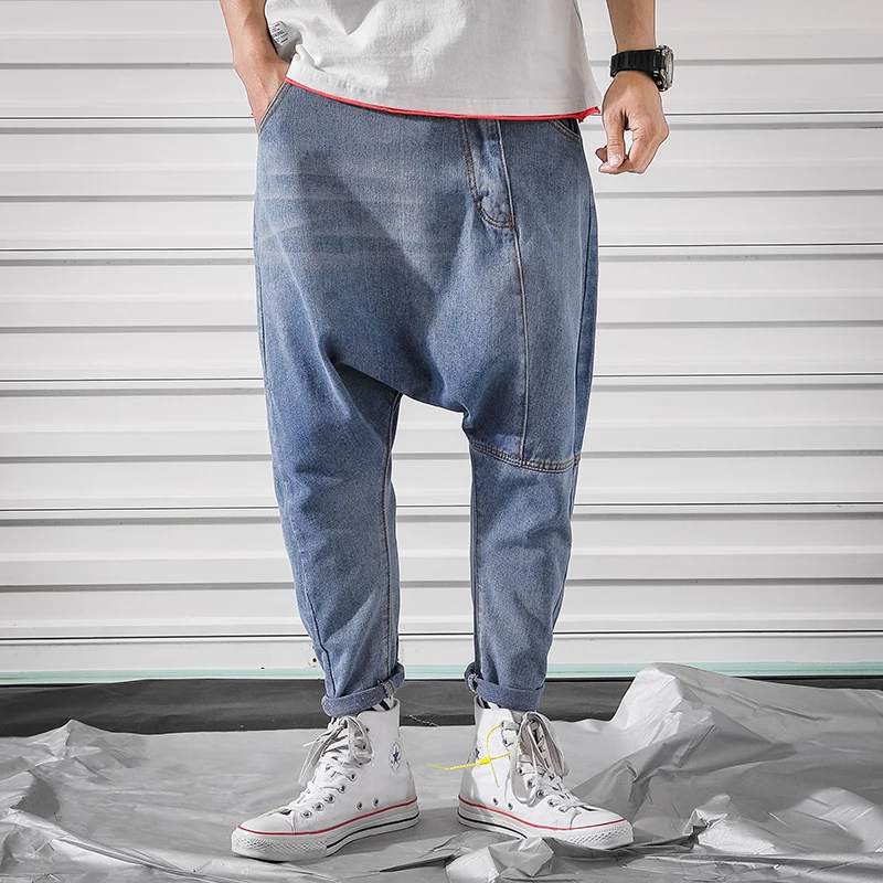 Модные Для мужчин джинсы штаны с опущенным низом в стиле «хип-хоп» Молодежные штаны с заниженной проймой, синего цвета размера плюс свободные Мода уличная Костюмы крутые джинсовые штаны для мальчиков