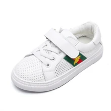 Новинка; детская обувь для мальчиков и девочек; спортивные кроссовки в полоску; модные детские кроссовки на плоской подошве; повседневные Прогулочные кроссовки