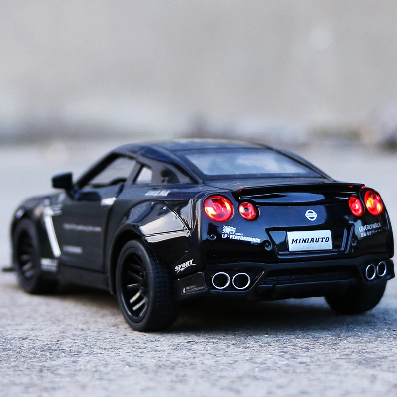 1:32 miniauto Diecast gtr игрушечный автомобиль модель Авто oyuncak игрушки для детей гоночный
