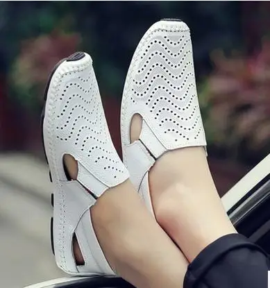 

Summer Men's Shoes Genuine Leather Hollow Breathable Slip-on Casual Shoes Anti-odor Soft Sole Driving Flats Shoes Men size 38-47