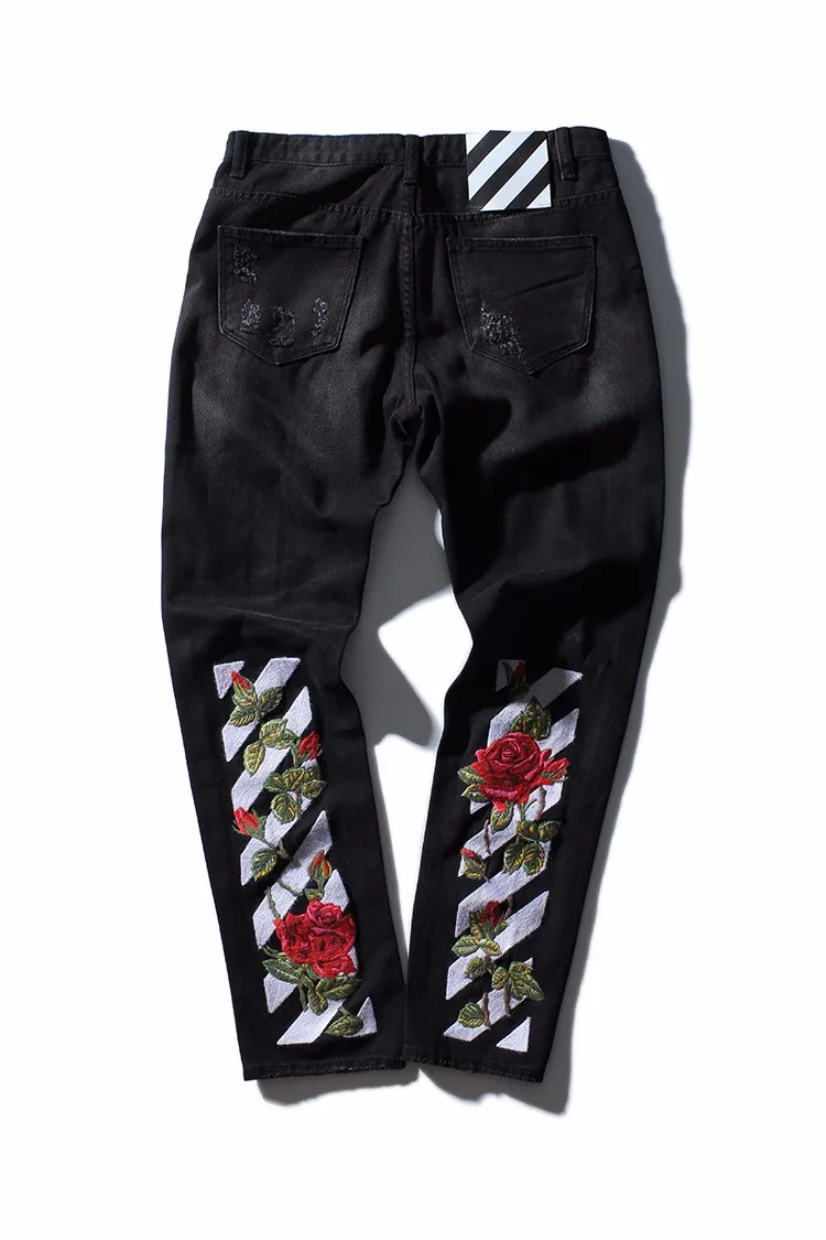 3642732360_1374670614