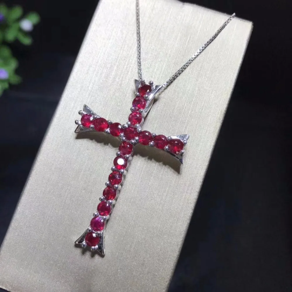 Cross style natural ruby necklace, multi color, 925 silver high-end color treasure. Cross style natural ruby necklace, multi color, 925 silver high-end color treasure.