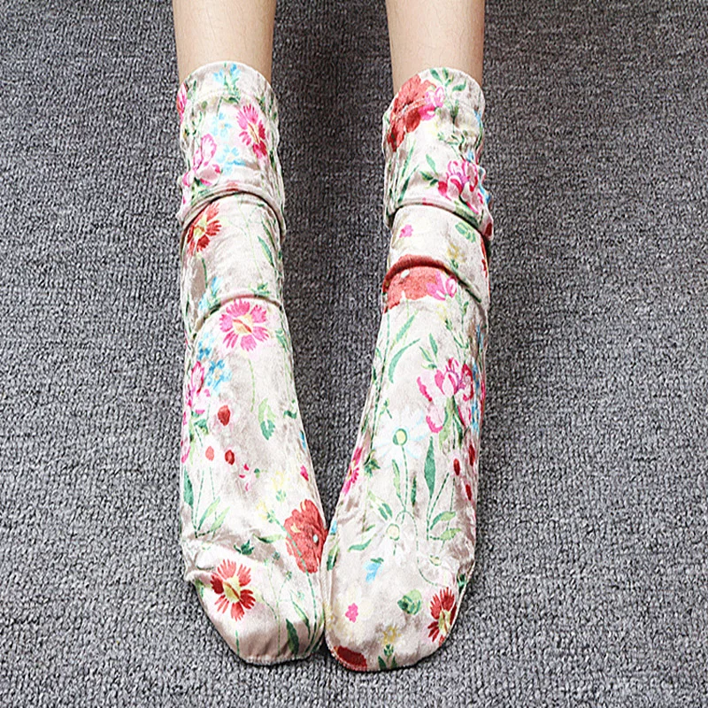 

Women Winter Super Warm Velour Socks Snowboard Female Velvet Thermal Skiing Sock Autumn Outdoor Sport breathable Hiking Hosiery