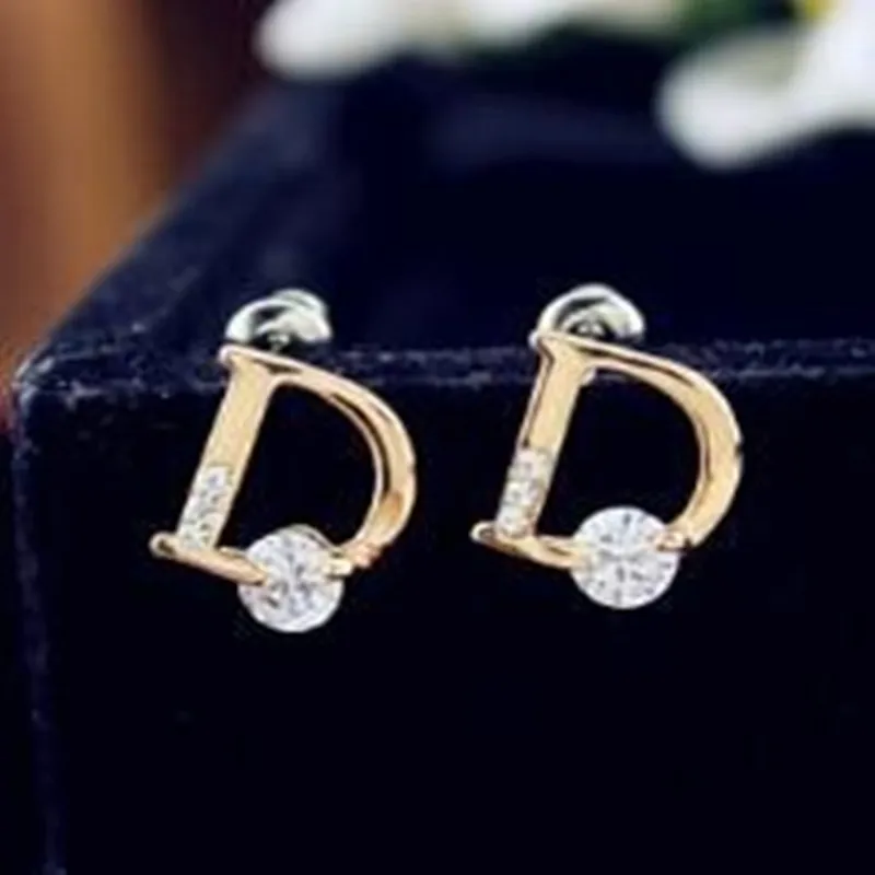 

New fashion D word Rhinestone earrings personalized letter earrings free shipping Jewelry Wholesale