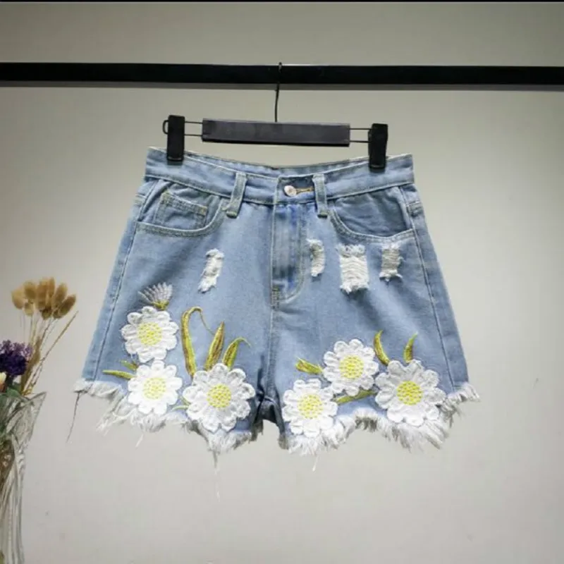 

2019 New Summer Flowers Embroidered Hole High Waist Denim Shorts Irregular Shorts