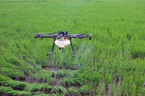 Сельскохозяйственных беспилотных летательных аппаратов, фермы Дрон для защиты растений, время полета 10-30 минут шесть оси самолета