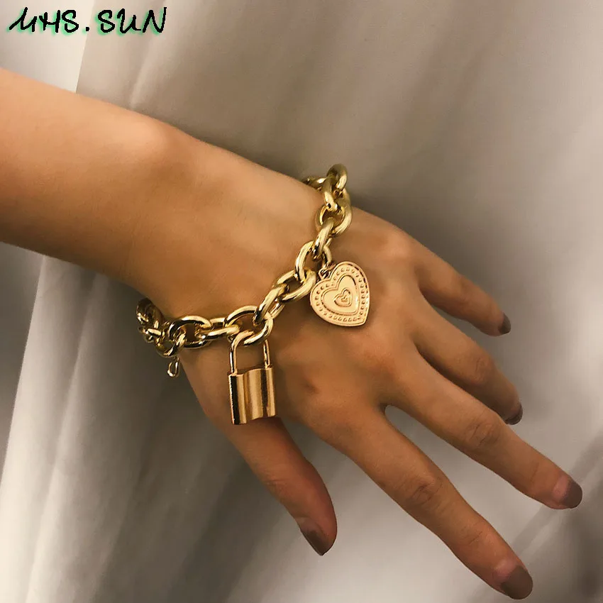 32 (2) Fashion Women Choker Necklace Charm Lock Pendants Chain Necklace Gold Silver Color Trendy Jewelry For Female Accessories