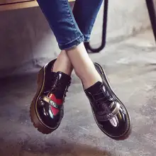 Bullock Shoes Women Oxfords Zapatos mujer 2017 New Sweet Love Heart Print Party British Moccasins Feminino Flats Vintage Sapatos