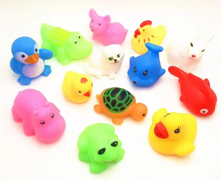 13 шт. милые смешанные животные красочные мягкие резиновые поплавок сжимают звук скрипучий Купание игрушка для ребенка