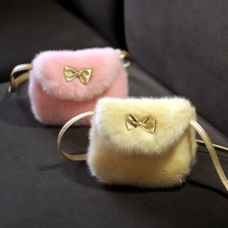 

Autumn Winter Lovely Kids Bags Faux Fur Mini Bow Messenger Bags For Baby Girls 2017 Princess Satchel Shoulder Bag Crossbody Gift