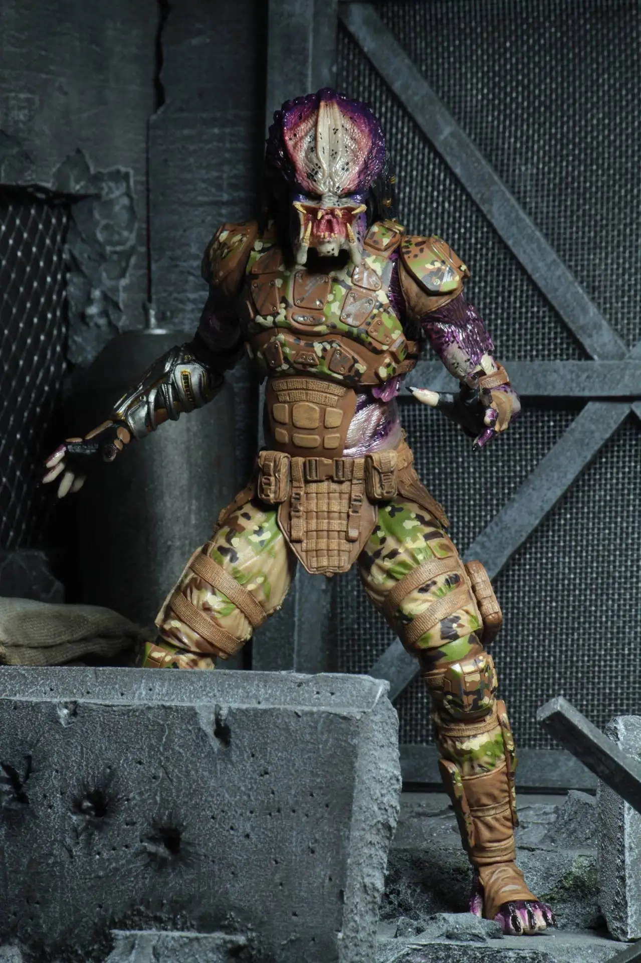 

NECA The Predator Action Figures 2018 New Moive Collectible Toys 16cm