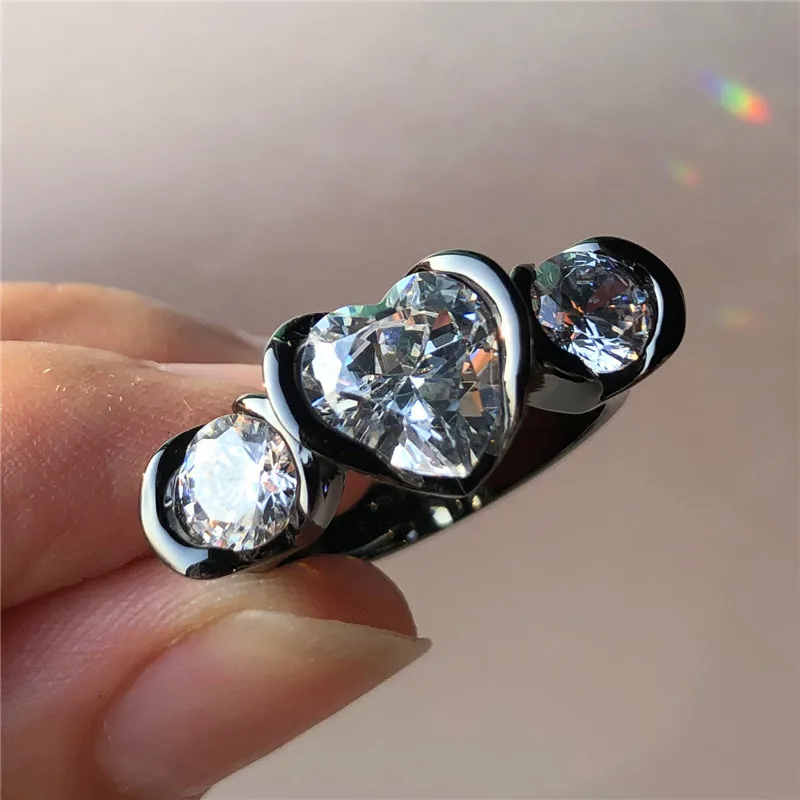

Cute Heart Round White Zircon Ring Simple Female Black Gold Filled Ring Minimalist Wedding Engagement Promise Rings For Women