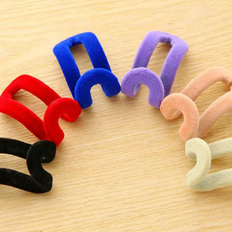 

10pcs Home Creative New Mini Flocking Clothes Hanger Flocking Holder Mini Anti-Clip Hook Color randomly